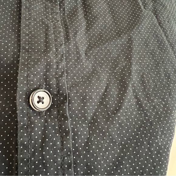 2/$15 Beverly Hills Polo Club L Short Sleeve Button Down Shirt mens Black white - Picture 6 of 7